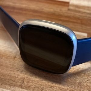 Fitbit rose gold Versa 3 fitness tracker